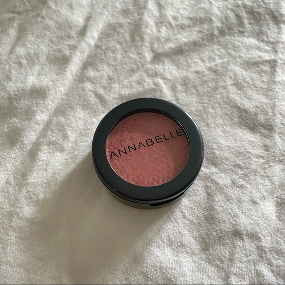 3/$20 🖤 Annabelle Blush - Picture 2 of 6
